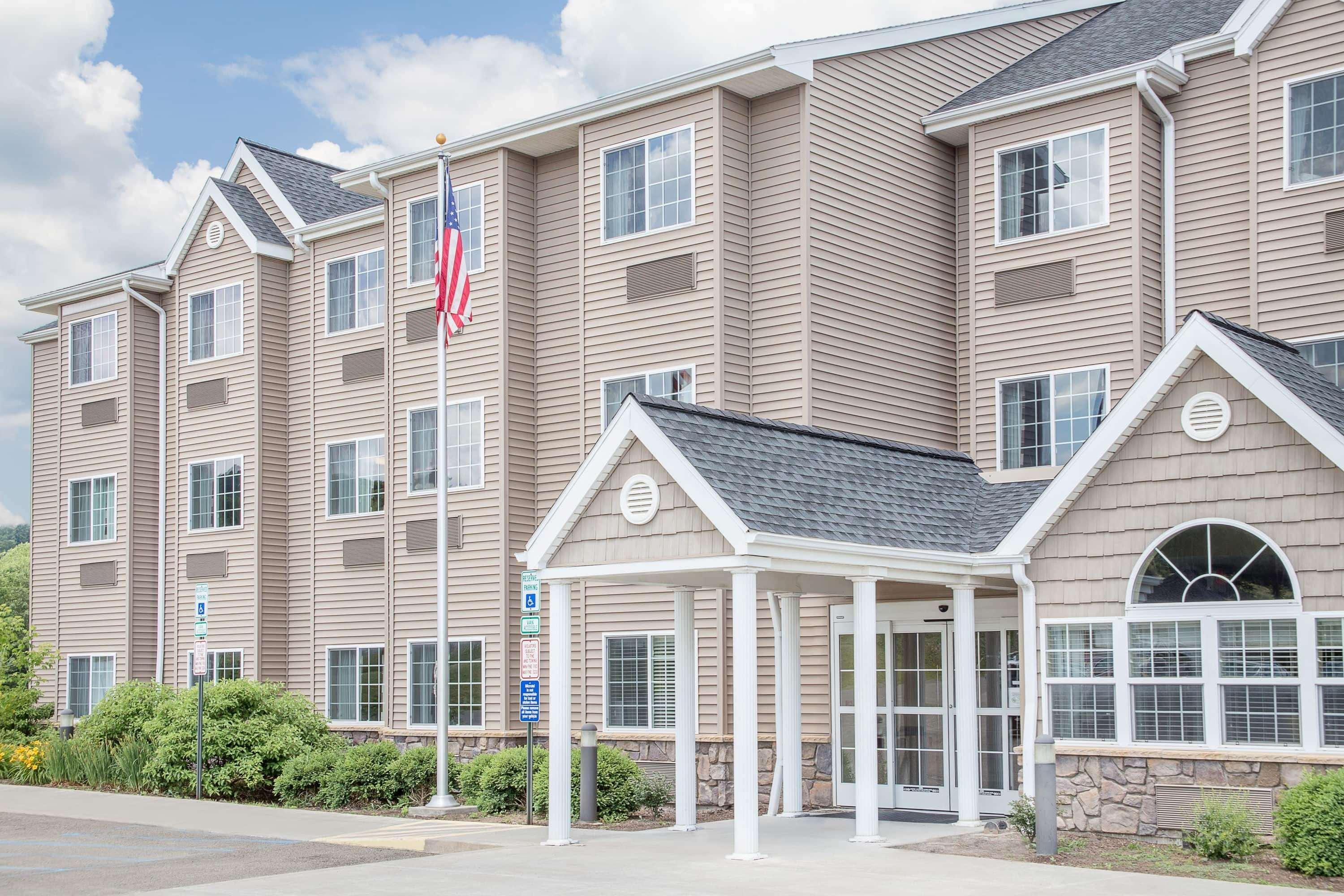 Microtel Inn & Suites Mansfield Pa Экстерьер фото